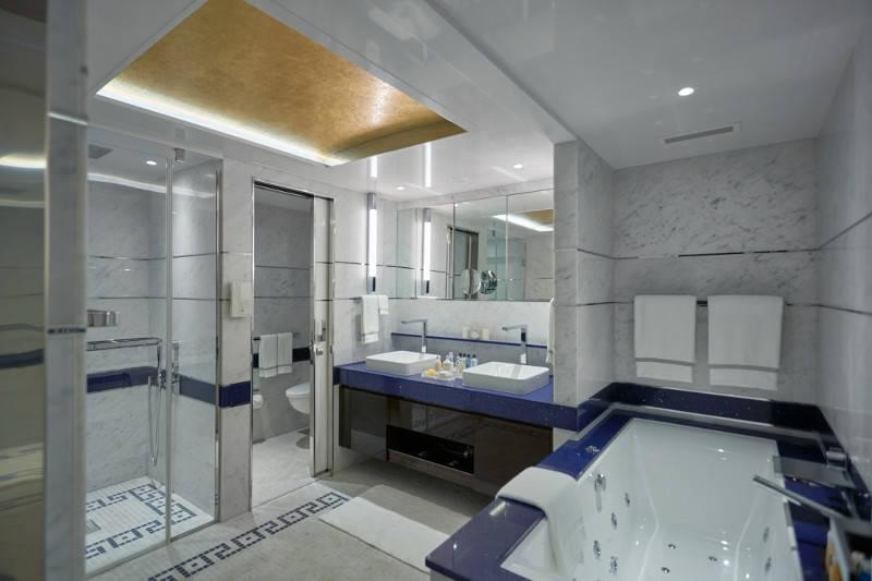 exp-seven-seas-suite-bath