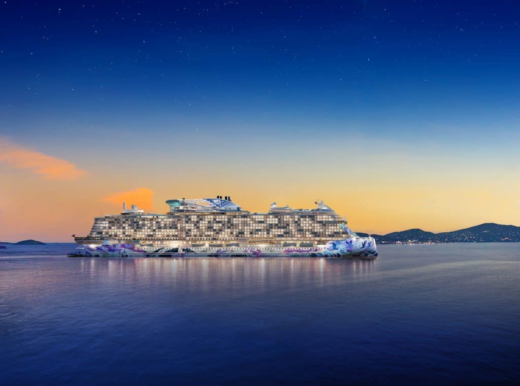 Norwegian Luna Ship Comp in St. Thomas